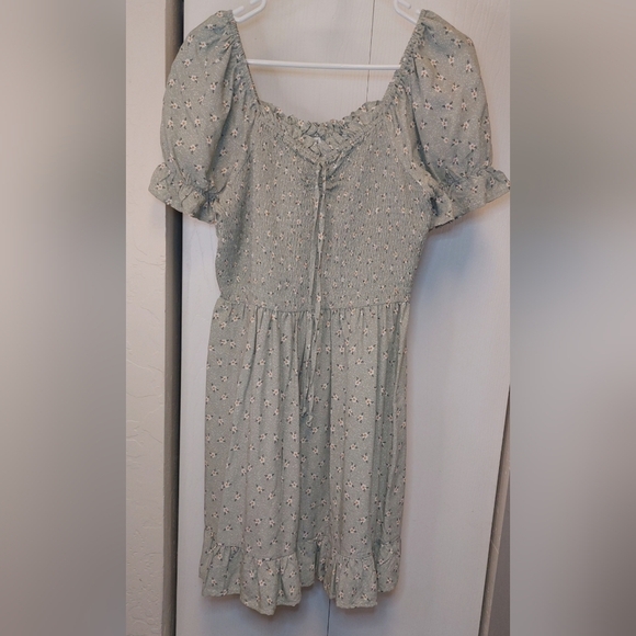 AUW Fit & Flare Green Floral Peasant Babydoll Dress Size 1X Rouching Ruffle Boho - Picture 1 of 11